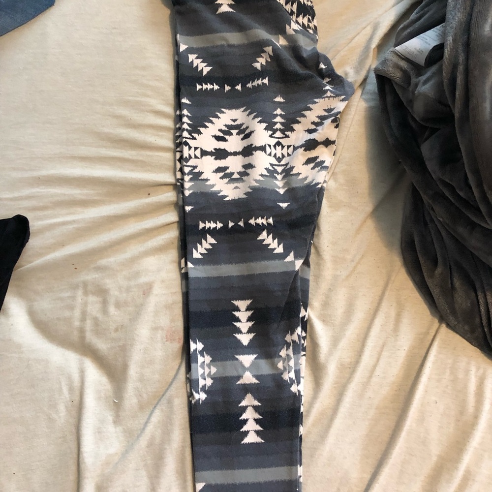 American Eagle Pattern Shorts